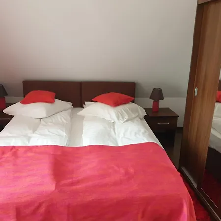 Casa Altfel 4*